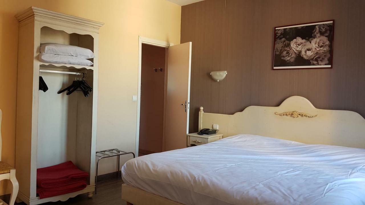 Hotel Au Lion D'Or โนฌองต์-เลอ-โรทรู ห้อง รูปภาพ